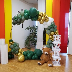 Ballonbogen in Grün, Weiß und Gold