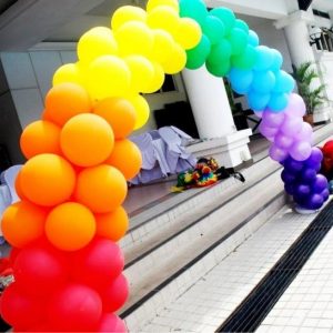 Regenbogen-Ballonbogen